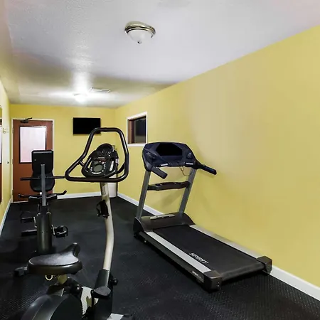 Ramada By Wyndham Sioux Falls-3